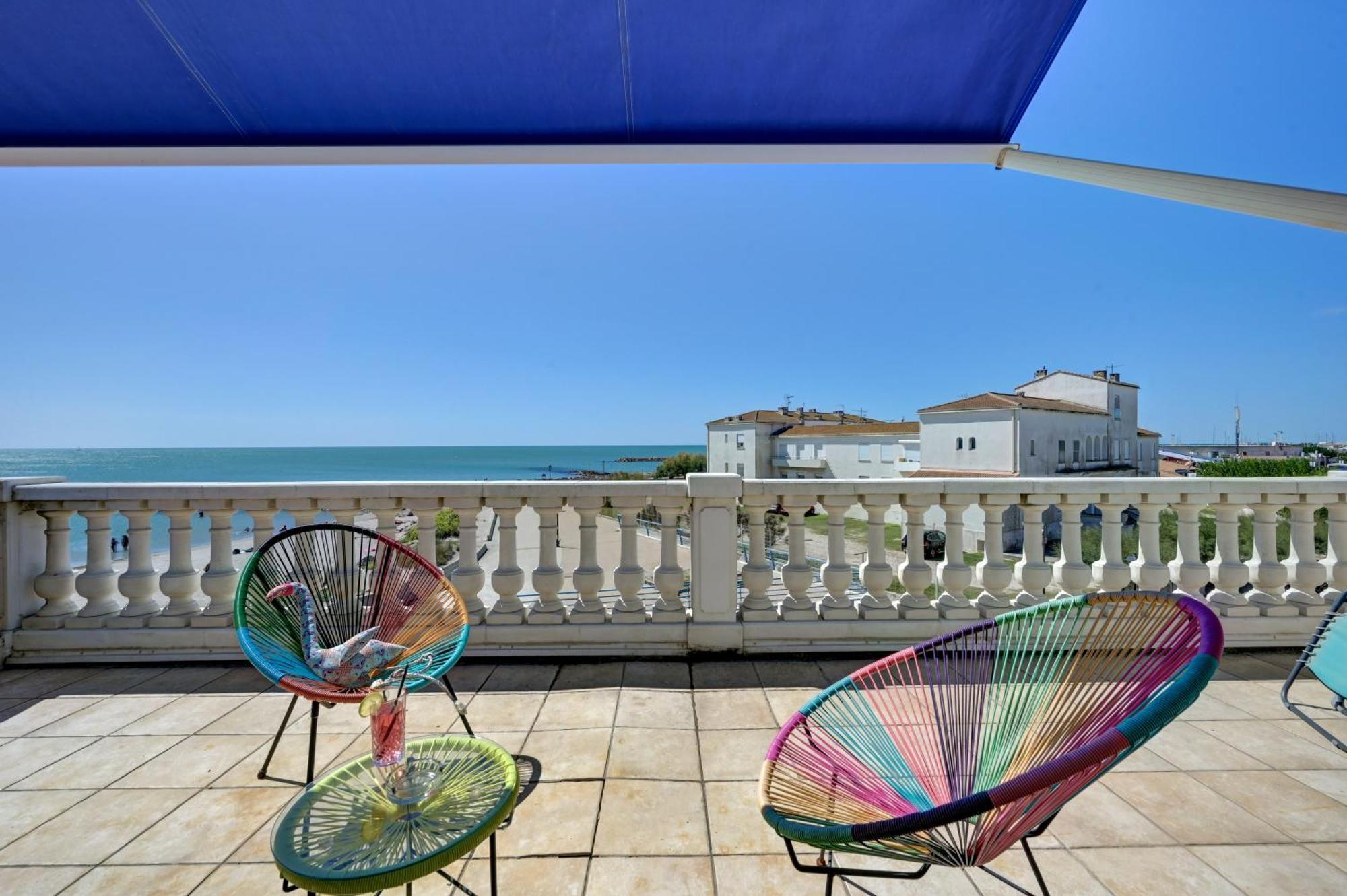 Hotel Camille Saintes-Maries-de-la-Mer Exterior photo