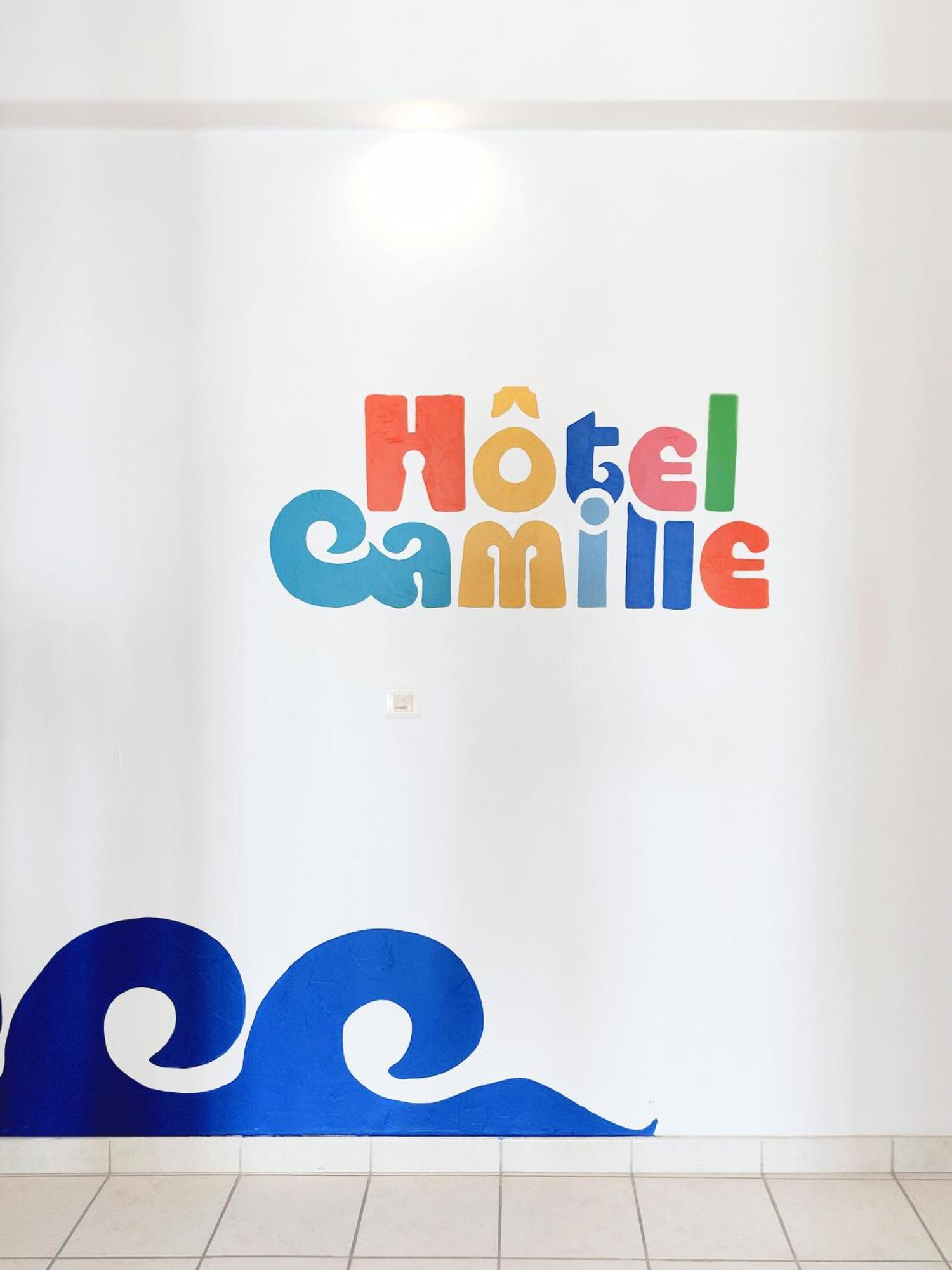 Hotel Camille Saintes-Maries-de-la-Mer Exterior photo